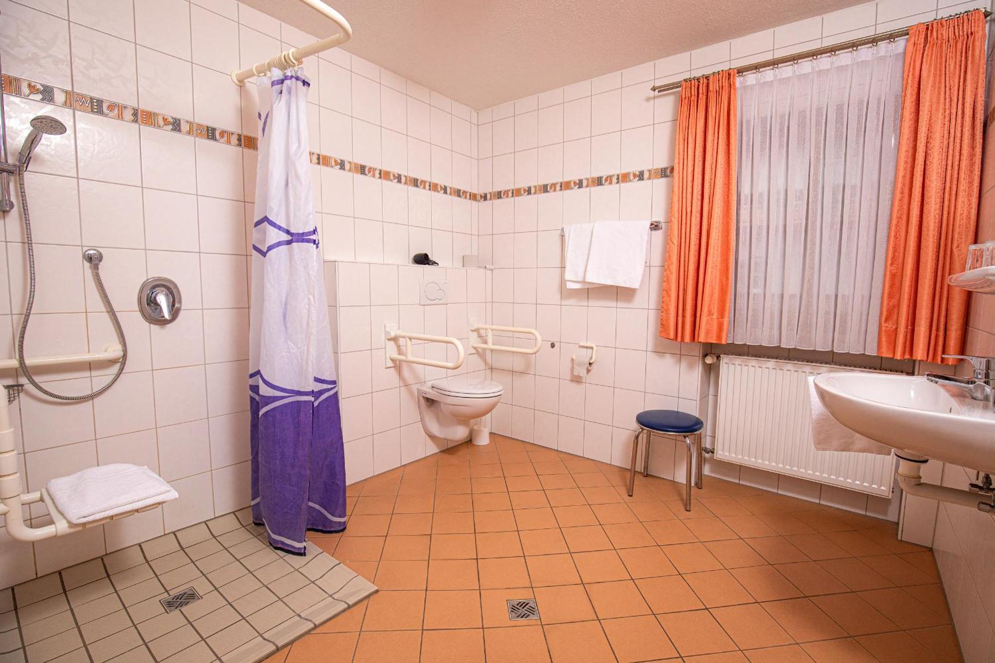 Hotel Zum Hirschen Lam Habitación foto
